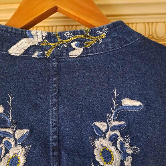 Denim and Co Women's Blue Floral Embroidered Zip Up Jacket NWT Sz Large - Picture 7 of 11